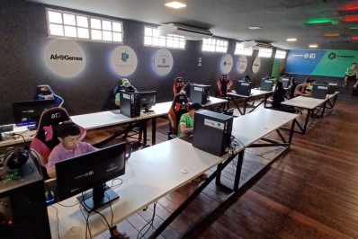 Projeto oferecerá aulas de programação de jogos e de inglês para jovens da Maré