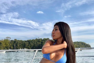 Musa! Pocah surge deslumbrante em passeio de barco e brinca: 'Biscoitando muito'