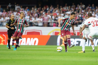 Fluminense sai na frente, sofre virada, mas empata com São Paulo no Morumbi