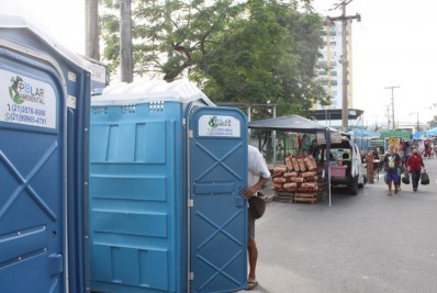 Feiras de São Gonçalo ganham banheiros químicos