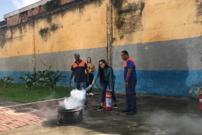 Defesa Civil leva palestra sobre prevenção e combate a incêndios aos funcionários da prefeitura de Mesquita