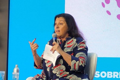 Versatilidade de Regina Casé: de vilã que abandona filha cega para apresentadora ambiental