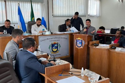 Secretário do Ambiente, Pesca e Urbanismo de Búzios presta contas na Câmara Municipal