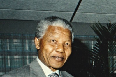 Instituto Lula compara petista com Mandela em post de homenagem ao sul-africano