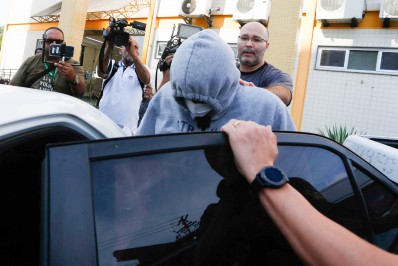 Justiça manda bloquear R$ 198 mil de médico e de hospital para pagar transferência de paciente mantida em cárcere privado