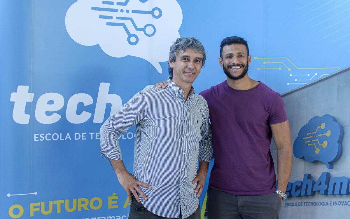 Vereador Gustavo Simas participa da visita &agrave; Tech4me em companhia do Presidente da Alterdata Software Ladmir Carvalho