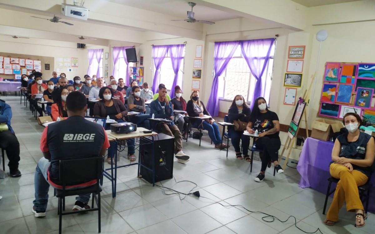 Alguns domic&iacute;lios poder&atilde;o receber mais de uma visita de outros recenseadores para se confirmar as informa&ccedil;&otilde;es ditas na primeira visita