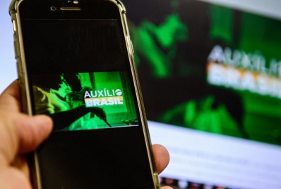 Auxílio Brasil é depositado a beneficiários com NIS final 4