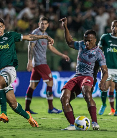 Vitória deixa o Fluminense com 31 pontos e perto da liderança