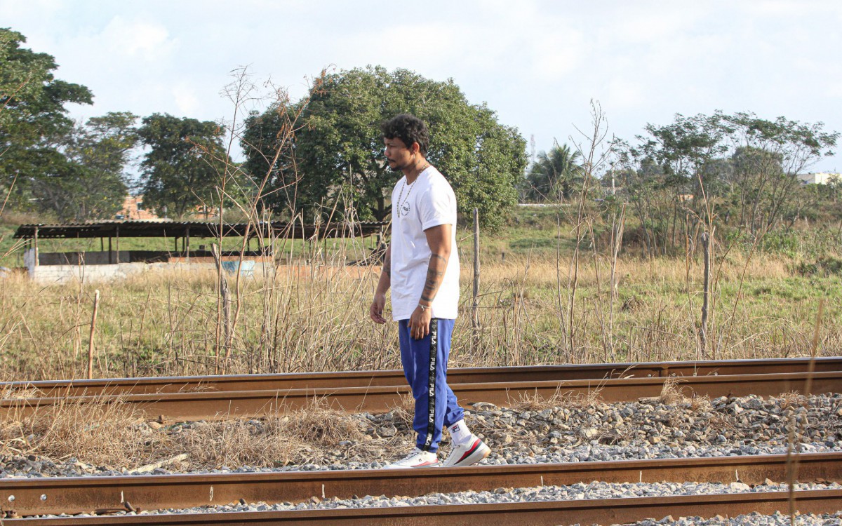 Xam&atilde; grava clipe na Zona Oeste do Rio