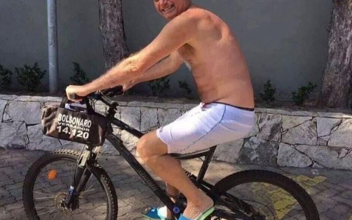 Jair Bolsonaro e o material de sua primeira campanha