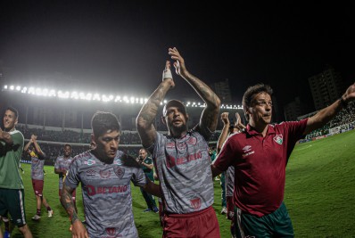 Felipe Melo exalta Fluminense após virada sobre o Goiás: 'Não é só técnica, é raça também'