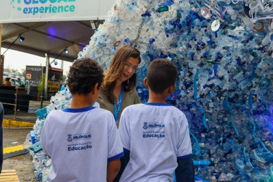Águas do Rio leva crianças, jovens e adultos de Nilópolis para a Glocal Experience 