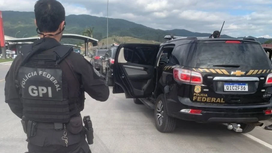 Homem acusado de estuprar criança do seu círculo familiar é preso pela PF