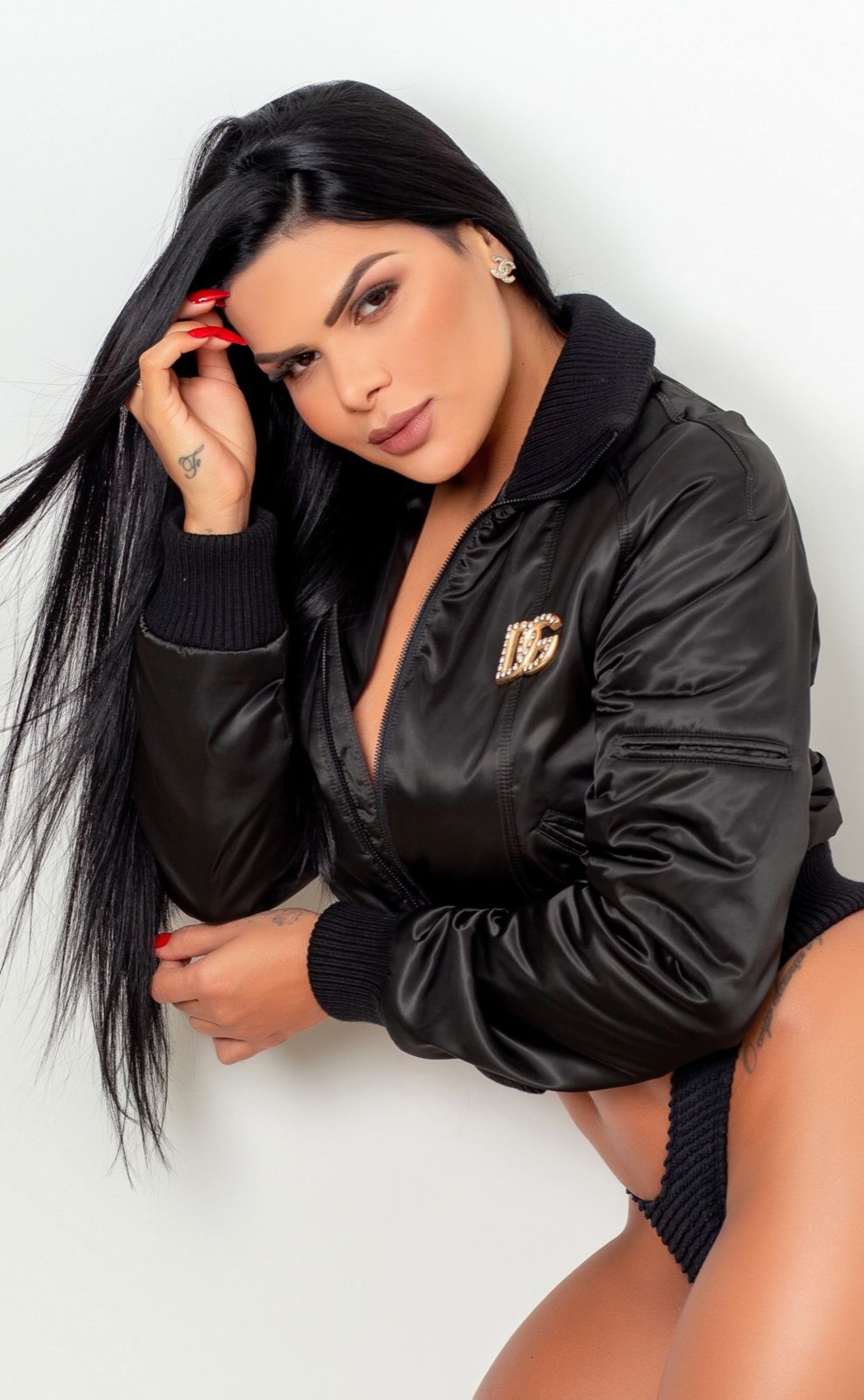 Rainha de Bateria da União da Ilha, Juliana Souza usa receitinhas caseiras para hidratar os lábios - Márcio Faria / Divulgação