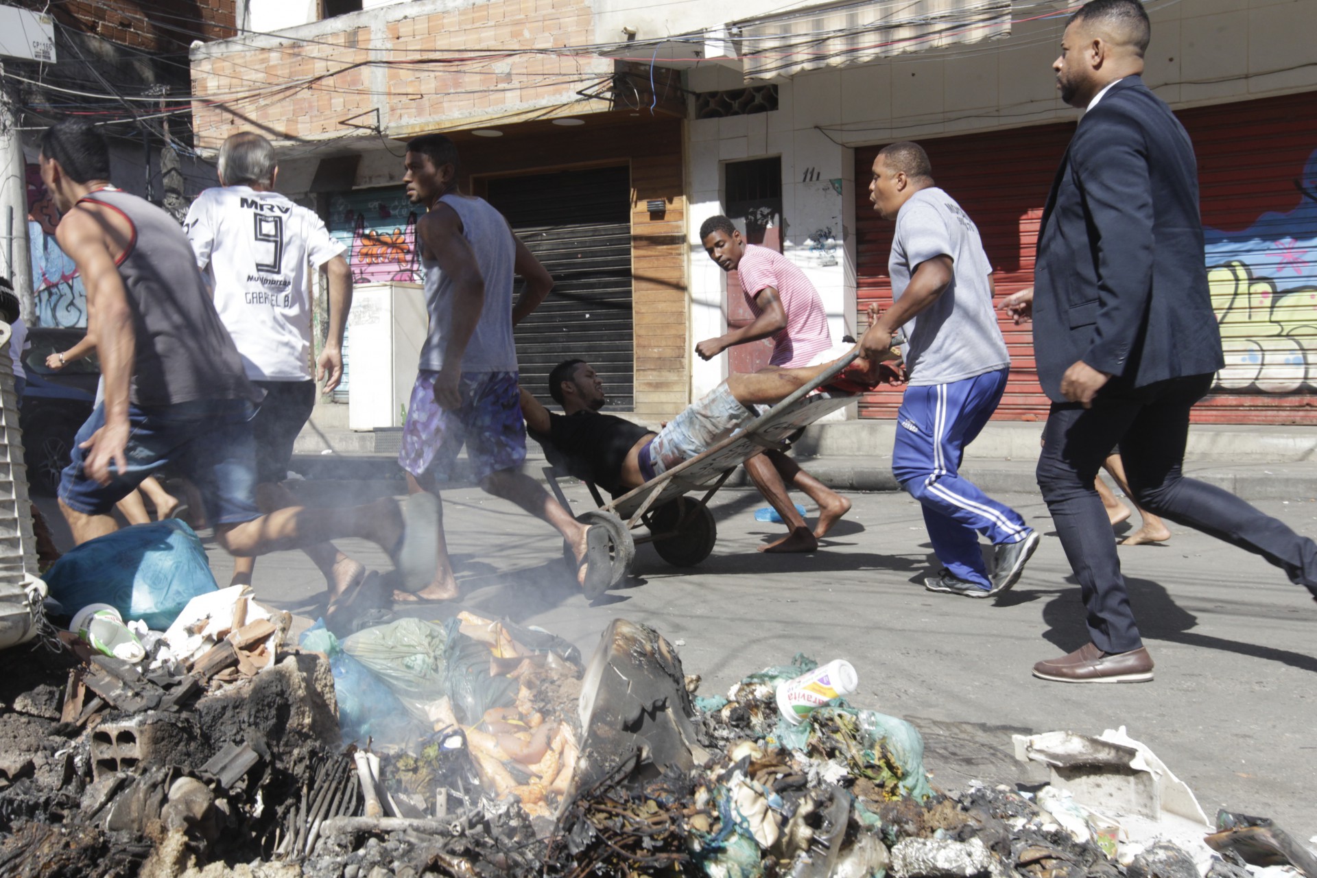 Policia - Policiais militares e civis, fazem operaçao no Complexo do Alemao hoje. - Reginaldo Pimenta / Agencia O Dia