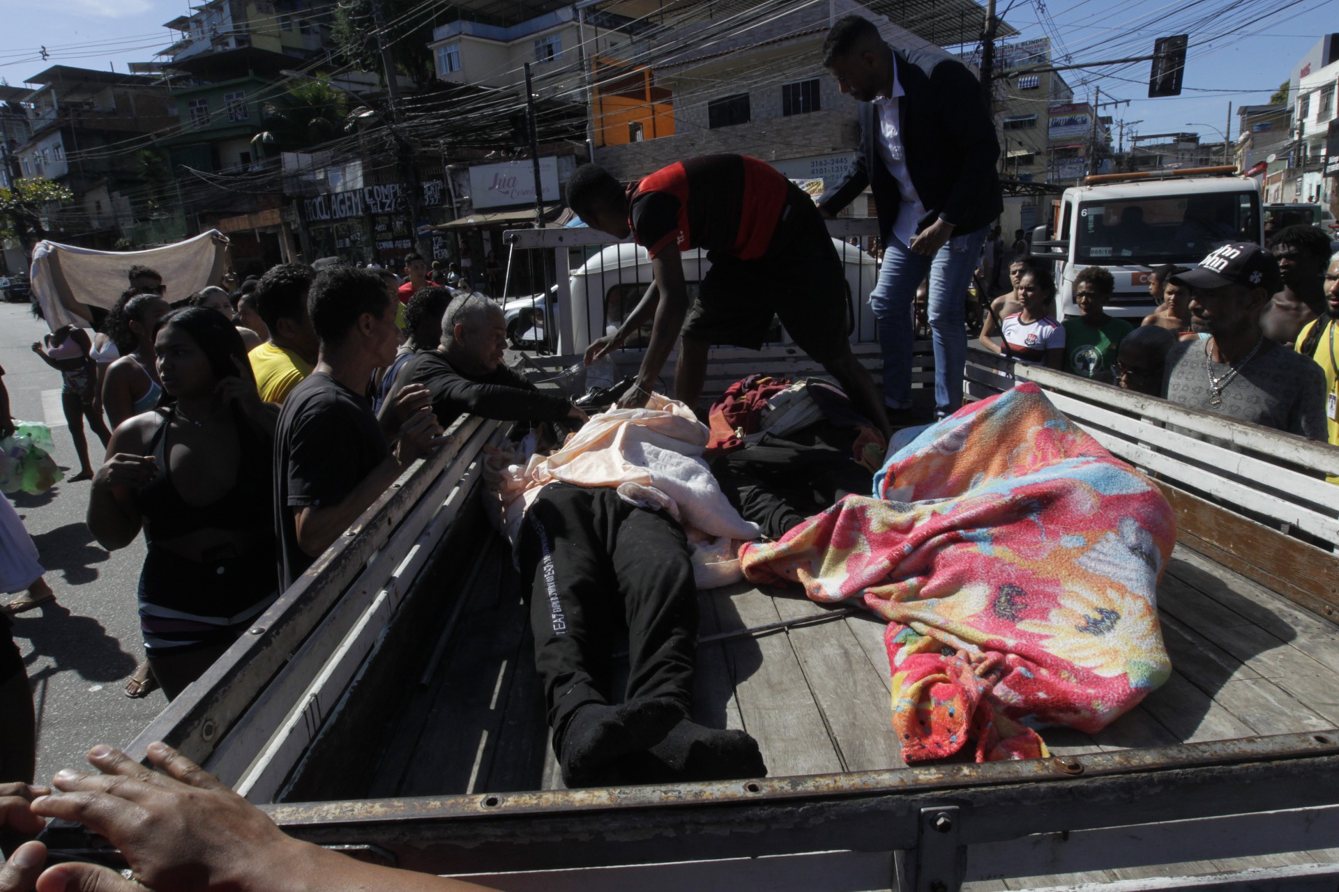 Policia - Policiais militares e civis, fazem operaçao no Complexo do Alemao hoje. - Reginaldo Pimenta / Agencia O Dia