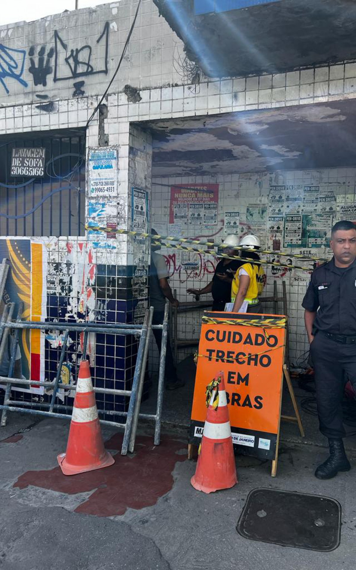 O local foi devidamente sinalizado e interditado em parte do dia para o in&iacute;cio das obras