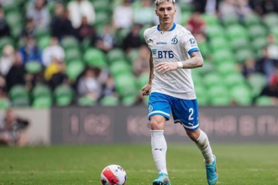 Guillermo Varela será apresentado pelo Flamengo nesta segunda-feira