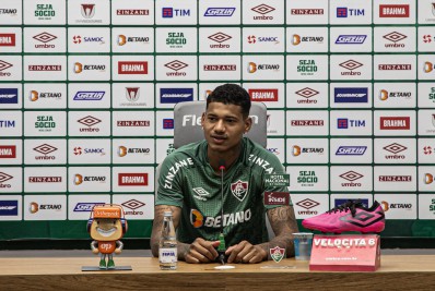Marrony destaca importância de Diniz em acerto com o Fluminense: 'Passou confiança'