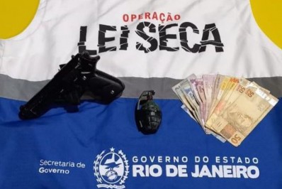 Belford Roxo: Operação Lei Seca resgata taxista e impede assalto