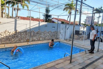 São Pedro da Aldeia oferece aulas de hidroginástica para usuários do SUS