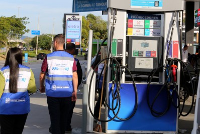 Operação conjunta do Procon RJ, ANP, Inmetro e Ipem fiscaliza 33 postos de combustíveis