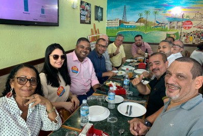 Governador Cláudio Castro recebe apoio dos presidentes das escolas de samba do Grupo de Acesso