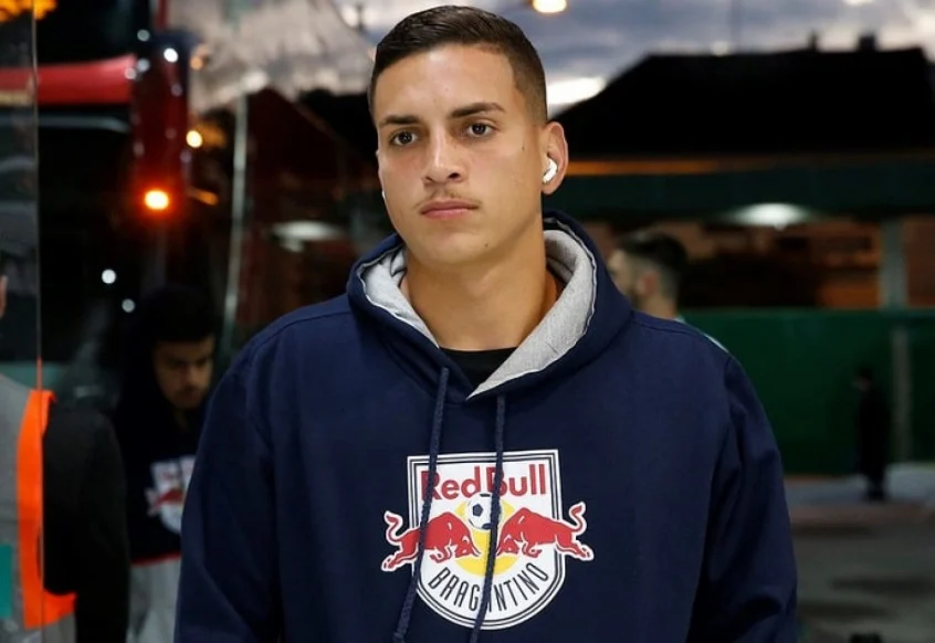 Após se envolver em acidente com vítima fatal, ex-jogador do Palmeiras acerta com clube árabe