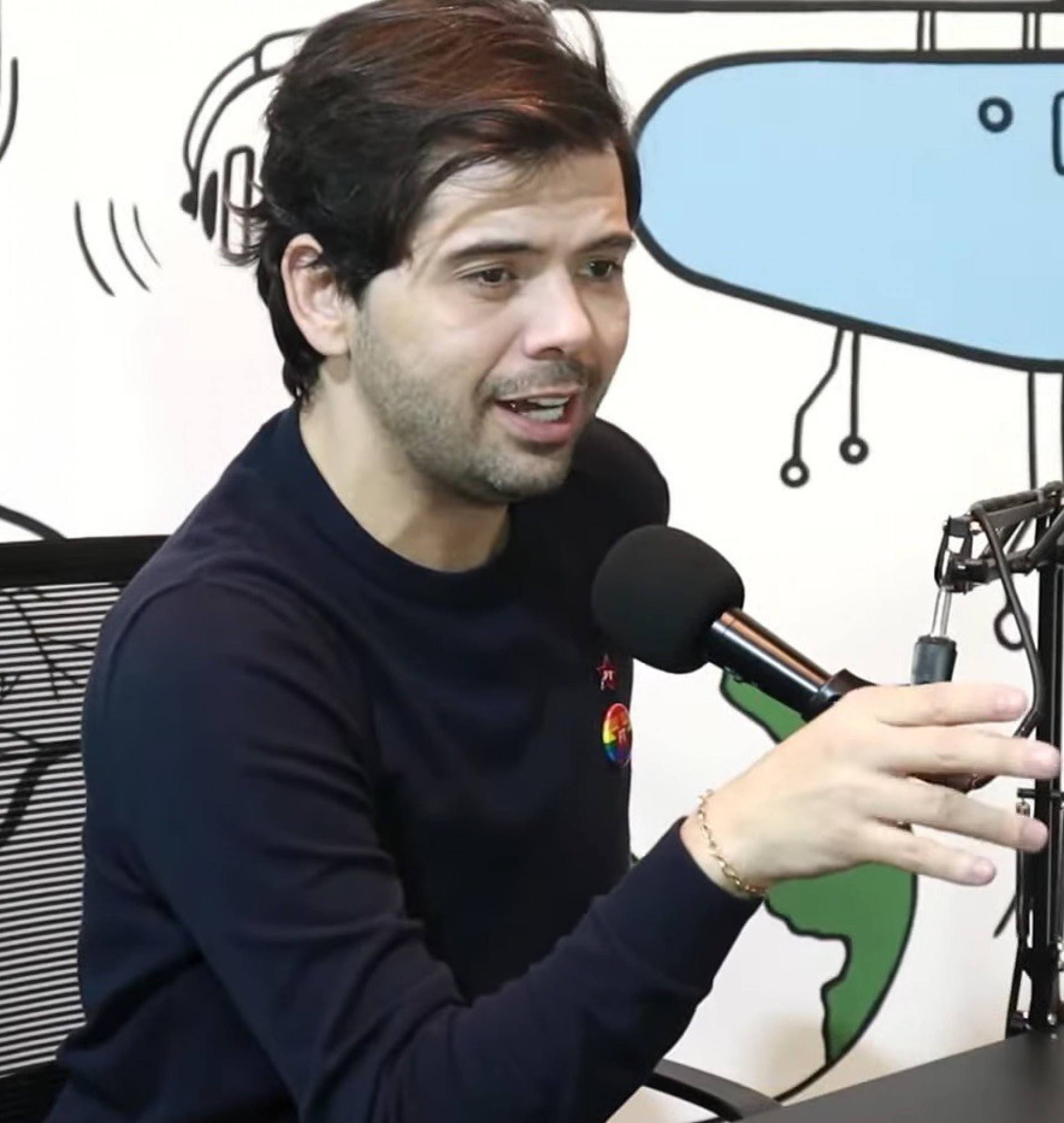 Gustavo Mendes critica Leo Lins em podcast - Reprodução de vídeo