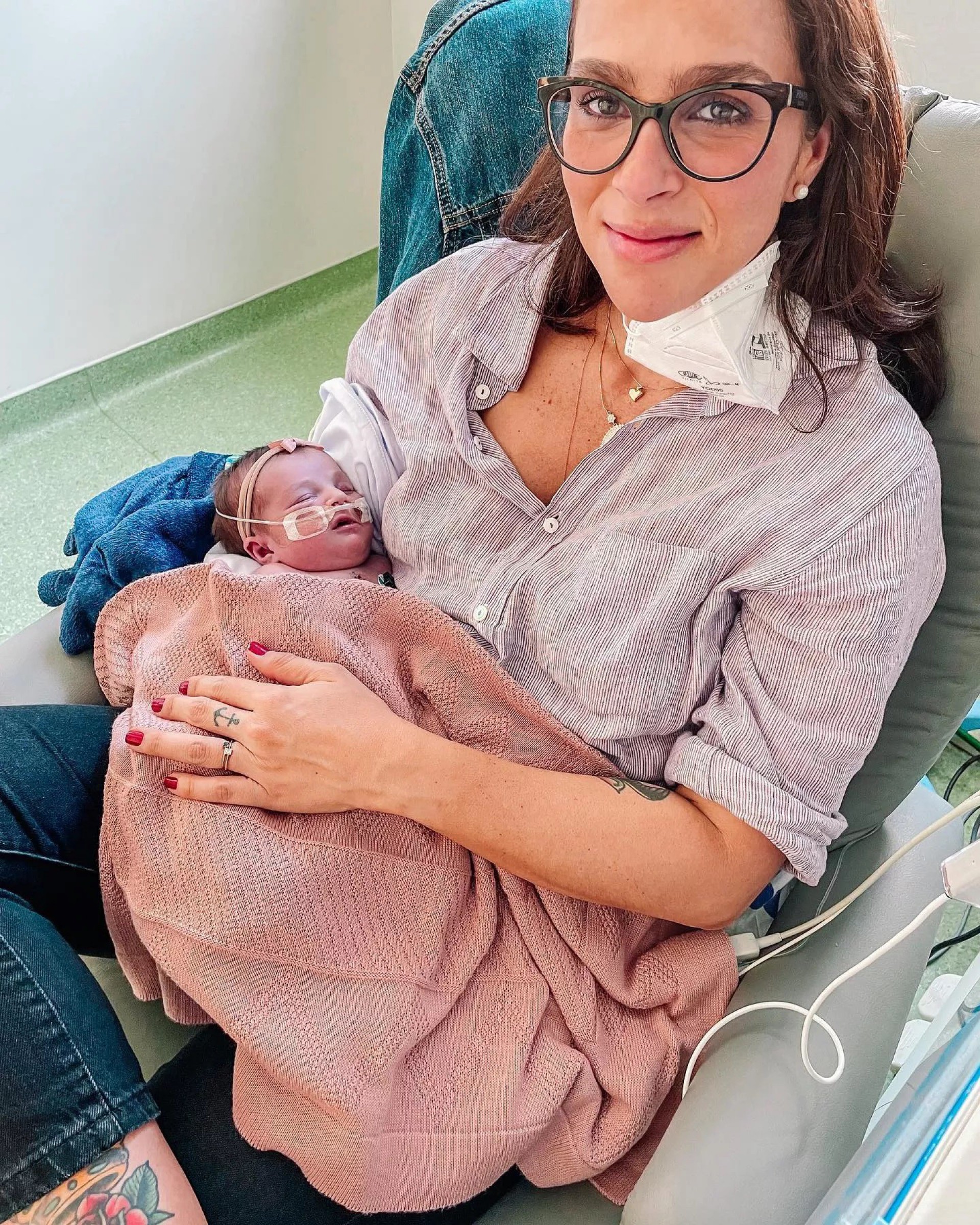 Letícia Cazarré fala sobre mês que passou em UTI com a filha, Maria Guilhermina - Reprodução / Instagram