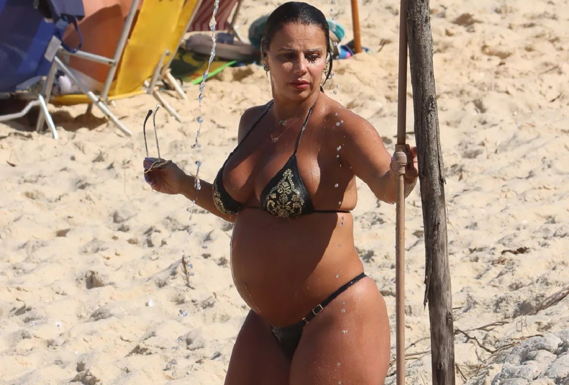 Viviane Araújo curte praia no Rio - Delson Silva / AgNews