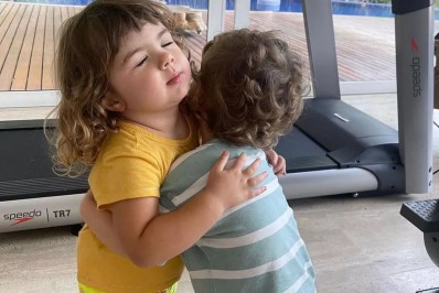 Tatá Werneck registra encontro de sua filha com filho de Letícia Colin