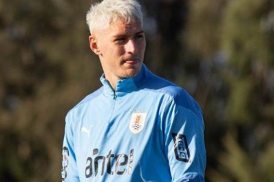 Clube russo envia carta de advertência ao Flamengo e ameaça ir à Justiça por Varela