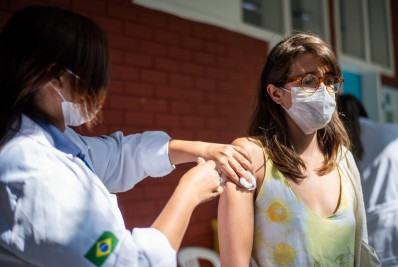 Covid-19: Prefeitura autoriza 4ª dose para todos com mais de 18 anos