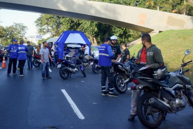 Força-tarefa retoma operações para coibir circulação de motos irregulares na Zona Sul 