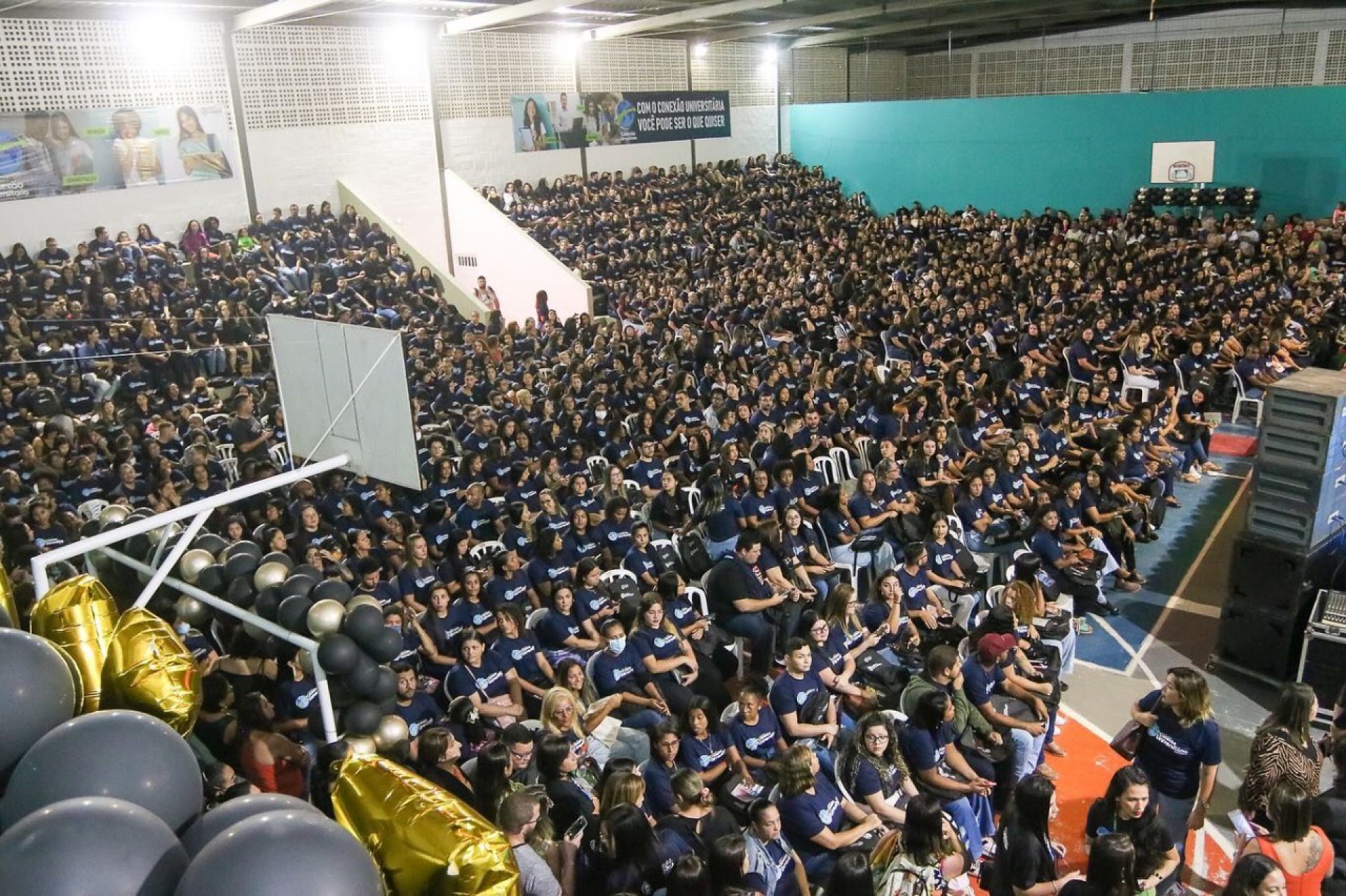 Prefeitura de Saquarema entrega bolsas de estudos universitários para mais de 1,5 mil moradores  - Divulgação/Prefeitura de Saquarema