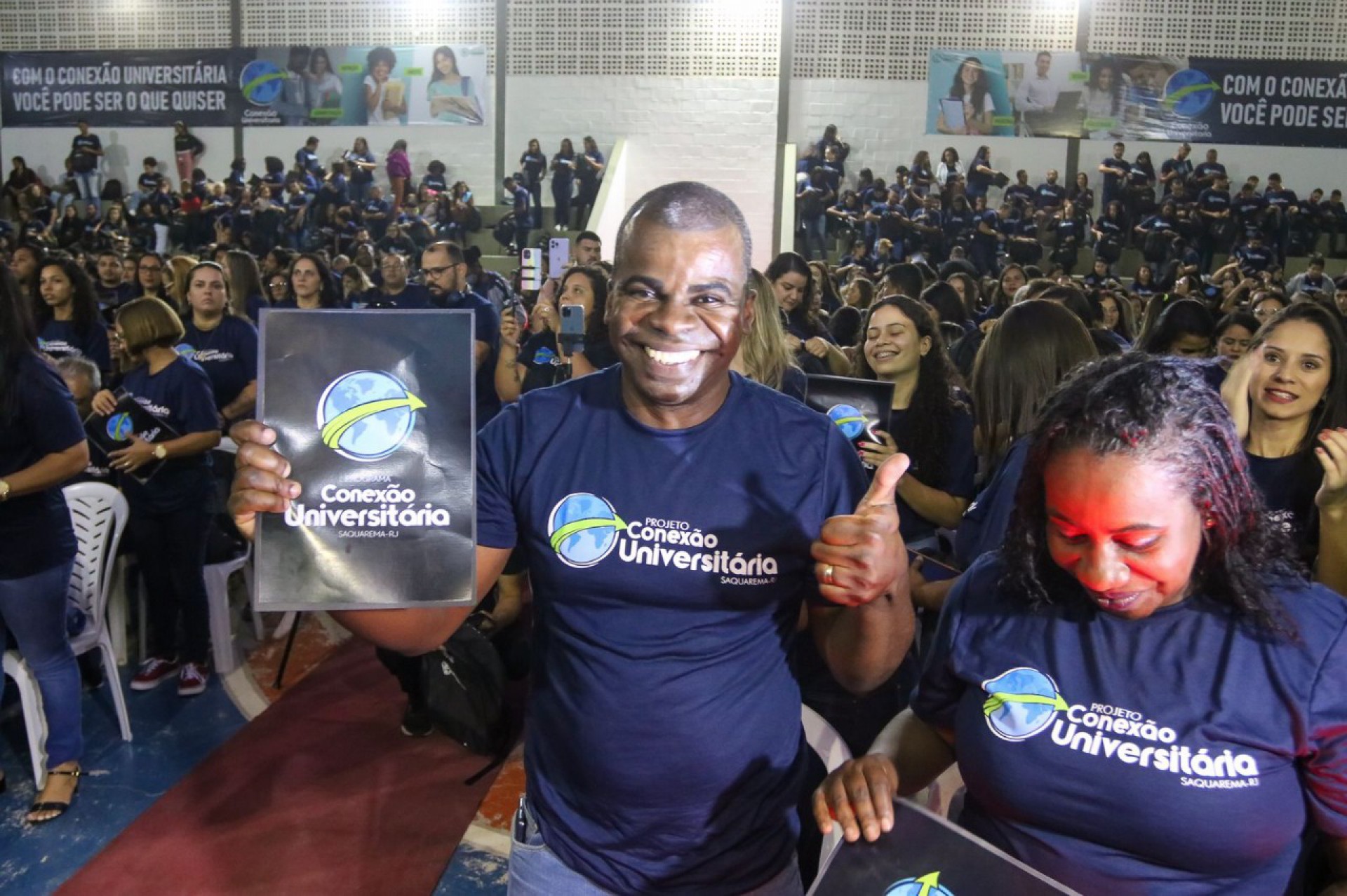 Prefeitura de Saquarema entrega bolsas de estudos universitários para mais de 1,5 mil moradores  - Divulgação/Prefeitura de Saquarema