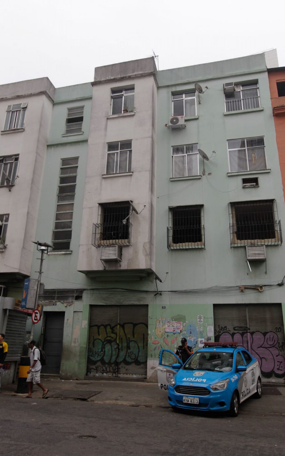 O prédio de número 74 onde ocorreu o crime fica localizado na Rua Tadeu Kosciusko, esquina com a Rua Riachuelo, no Centro do Rio - Reginaldo Pimenta/Agência O DIA