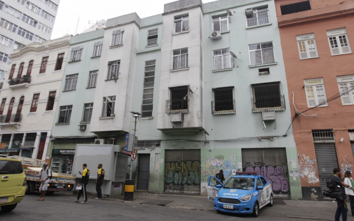V&iacute;tima de feminicidio morta em apartamento, no Centro do Rio. Na foto, fachada do pr&eacute;dio onde ocorreu o crime. 