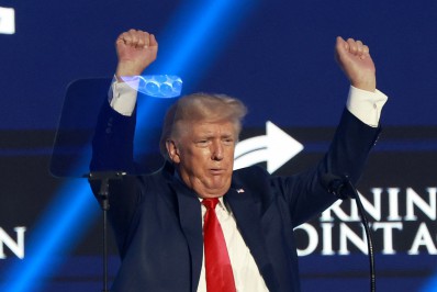 Comissão do 6 de janeiro faz 'julgamento-espetáculo', diz Trump