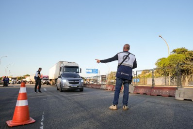 Operação deve coibir 'transporte pirata' de passageiros na Dutra