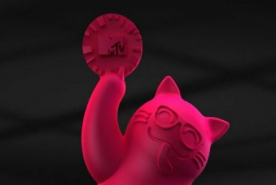 Famosos posam no pink carpet do MTV Miaw 2022 