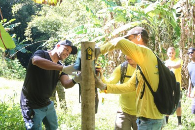 Primeiro trecho com oito quilômetros da TranSaquarema recebe sinalização