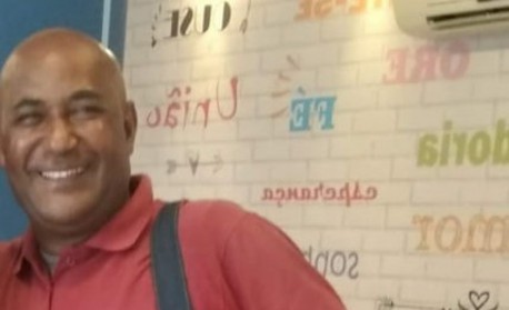 Izac Gomes, de 52 anos, está desempregado desde que foi vítima do vereador Renato Oliveira - Divulgação