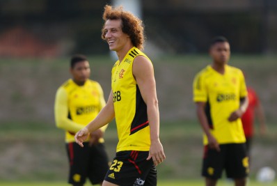 Jornalista coloca em dúvida permanências de Everton Ribeiro e David Luiz no Flamengo em 2023