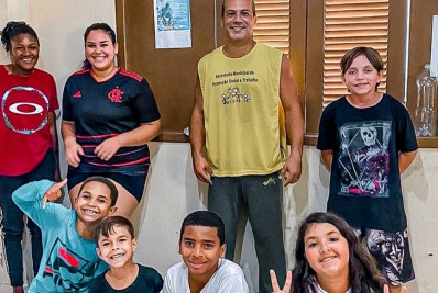Capoeira promove bem-estar e socialização em Cachoeiras de Macacu