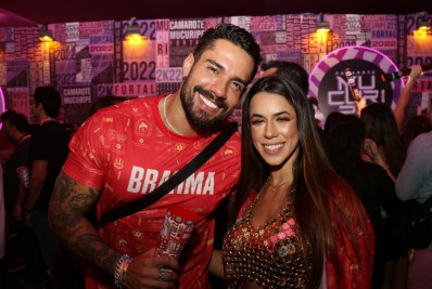 Ex-BBB Larissa Tomásia nega affair com Bil Araújo: 'Deixem de ser loucos'