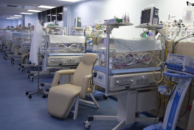 Família de bebê que morreu quatro dias após o parto acusa hospital de Bangu por negligência 