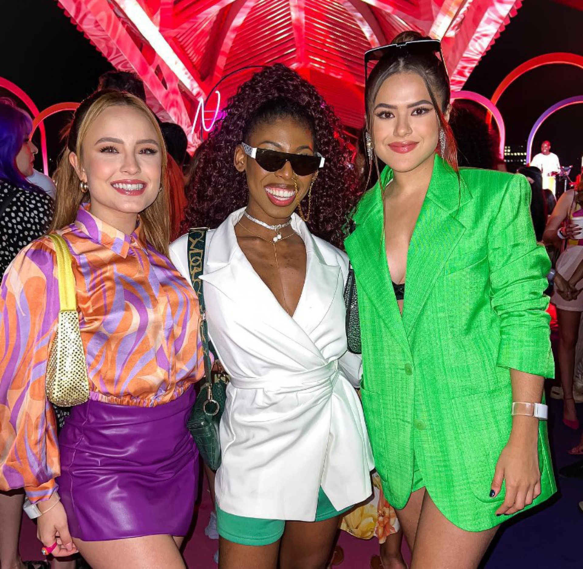 Larissa Manoela, Mc Soffia e Maisa na gravação do 'Numanice#2' - Reprodução/Instagram